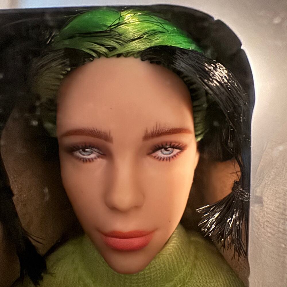 2020 Billie Eilish Live Los Angeles CA 10.5 Concert Series Doll NIB